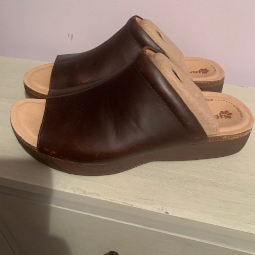 Women's Brown Clog/Sandal! - Picture 2 of 5